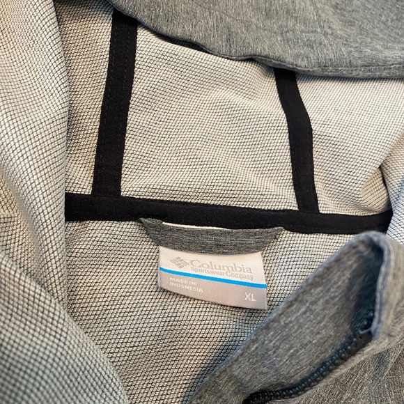 Columbia Miller Peak Softshell Rain Jacket - Picture 4 of 16